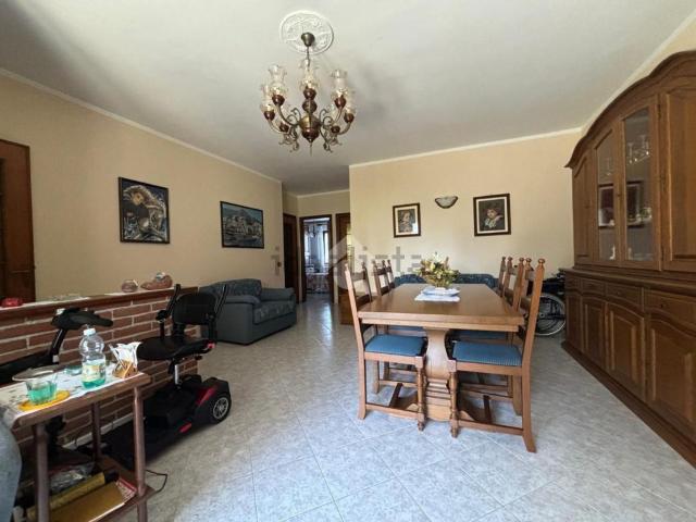Appartamento in vendita di 90 m² in Largo Dietro Castello, 27