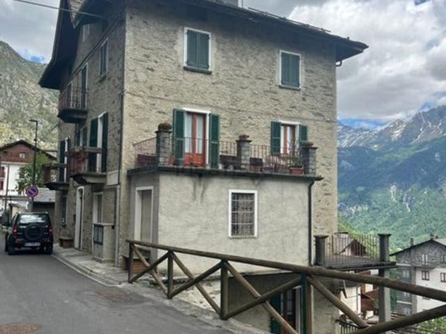 Appartamento in vendita di 90 m² in Località Primolo, 25