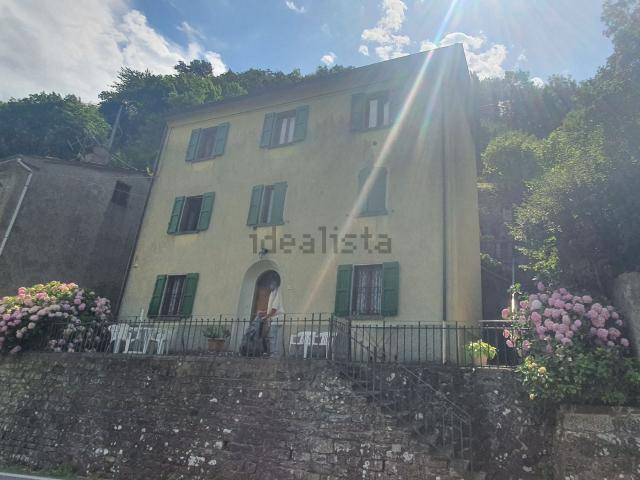 Appartamento in vendita di 90 m² in Località Taviano, 73