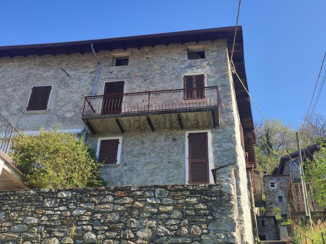 Appartamento in vendita di 90 m² in Località traversa