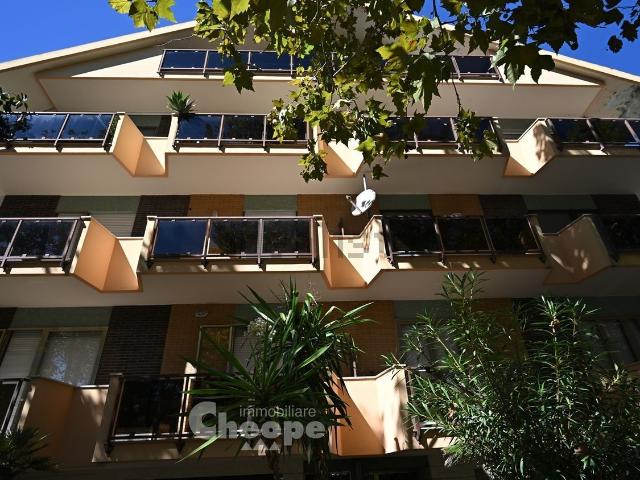 Appartamento in vendita di 90 m² in Piazza Tirreno, 9