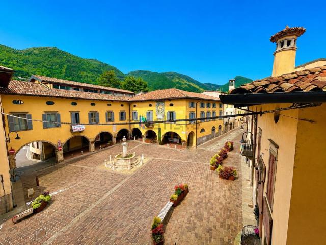 Appartamento in vendita di 90 m² in Piazza Vittorio Veneto, 1