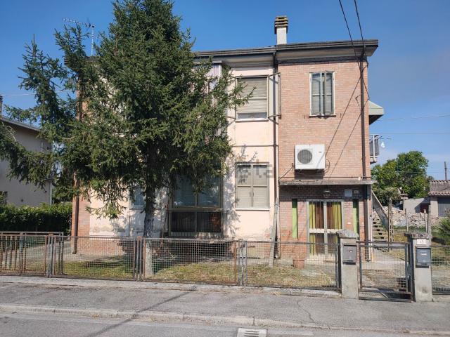 Appartamento in vendita di 90 m² in Piazza Vittorio Veneto, 43