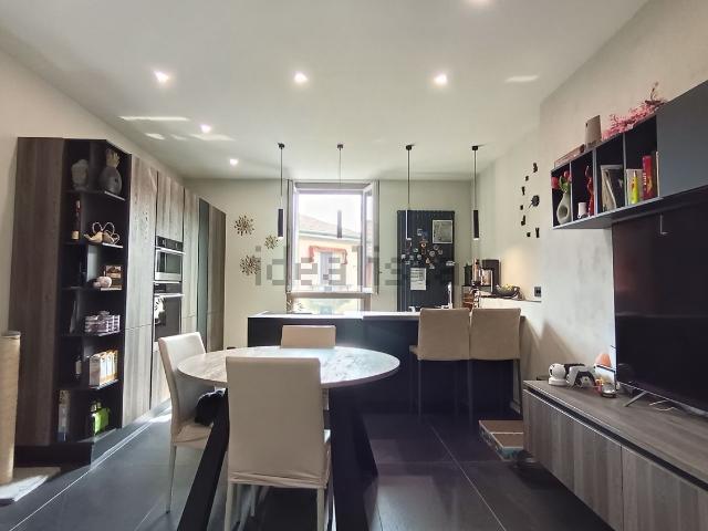 Appartamento in vendita di 90 m² in Piazza Antonio Gramsci, 8