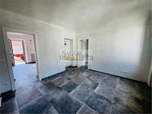 Appartamento in vendita di 90 m² in Piazza d&apos Armi, 17