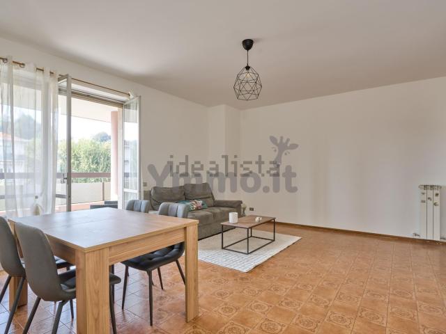 Appartamento in vendita di 90 m² in Piazza Europa Unita, 1
