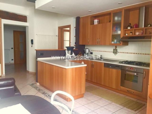 Appartamento in vendita di 90 m² in Piazza Giuseppe Garibaldi