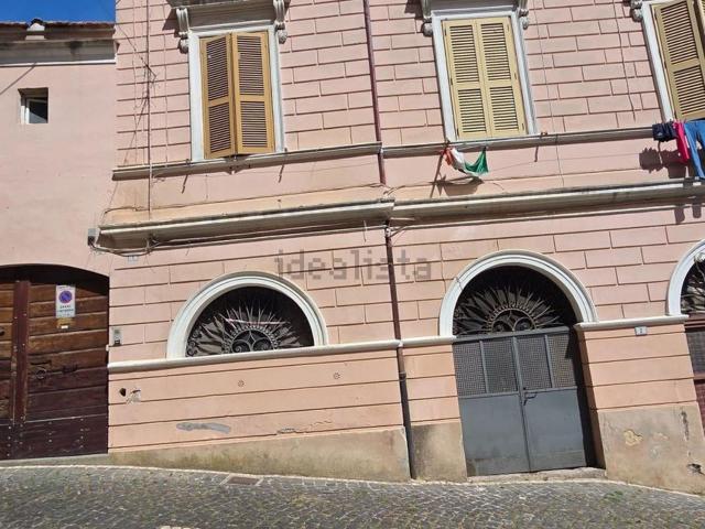 Appartamento in vendita di 90 m² in Piazza giuseppe garibaldi