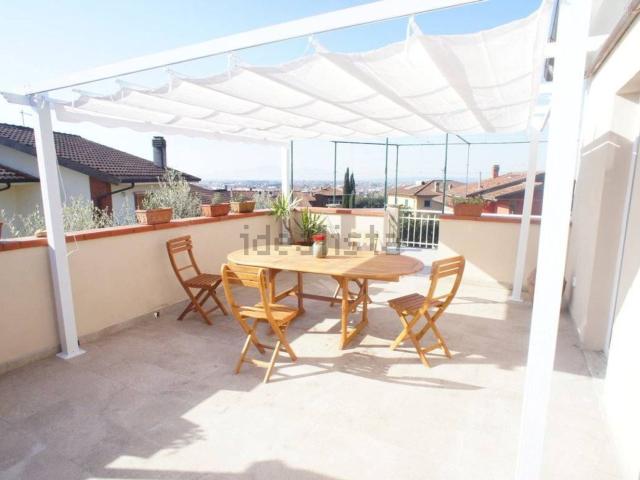 Appartamento in vendita di 90 m² in Piazza Giuseppe Giusti
