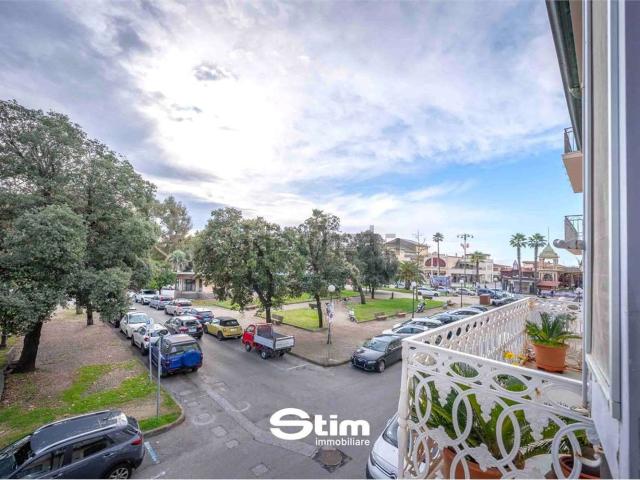 Appartamento in vendita di 90 m² in Piazza Massimo D&apos Azeglio, 11
