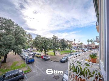 Appartamento in vendita di 90 m² in Piazza Massimo D&apos Azeglio, 11