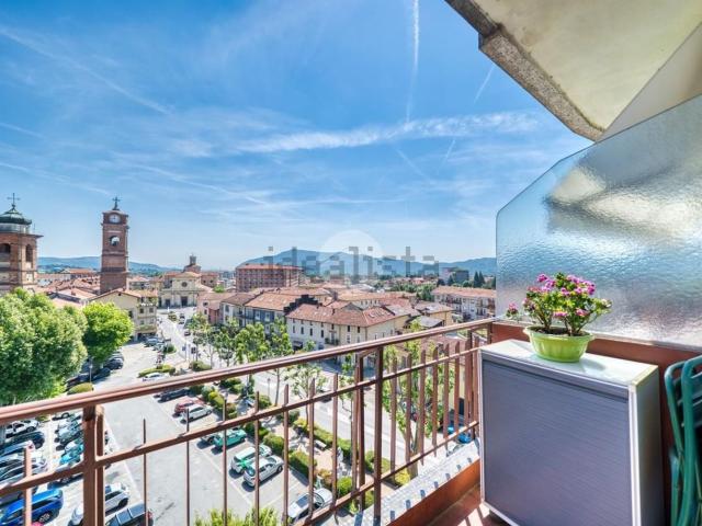 Appartamento in vendita di 90 m² in Piazza Molines, 34