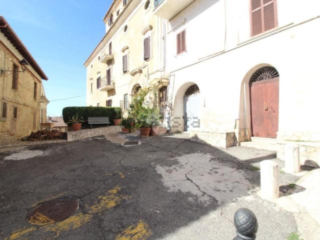 Appartamento in vendita di 90 m² in Piazza Municipio, 13