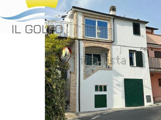 Appartamento in vendita di 90 m² in Piazza San Mauro, 7