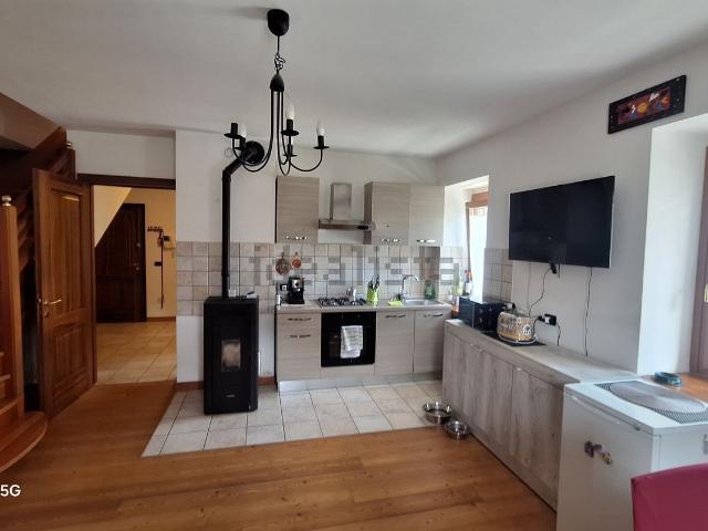 Appartamento in vendita di 90 m² in Piazza San Vigilio, 2