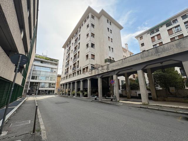 Appartamento in vendita di 90 m² in Piazzale Europa, 1