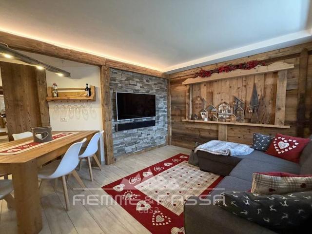 Appartamento in vendita di 90 m² in Strada Tita Piaz
