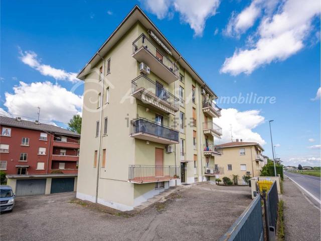 Appartamento in vendita di 90 m² in Strada Pedemontana Est, 64