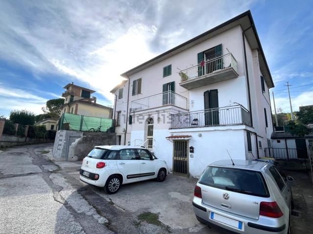 Appartamento in vendita di 90 m² in Strada Ponte Felcino Ponte Pattoli, 43