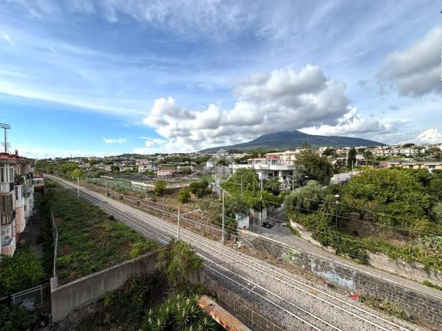Appartamento in vendita di 90 m² in Traversa II Epitaffio, 39