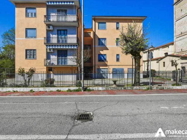 Appartamento in vendita di 90 m² in Via 4 Novembre, 20