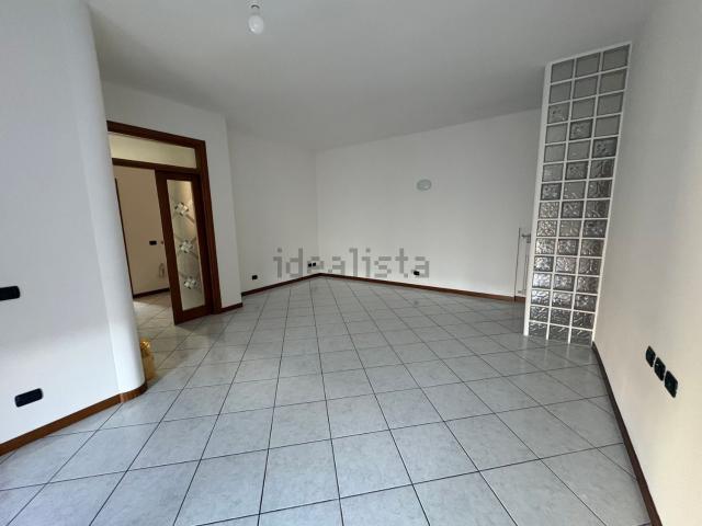 Appartamento in vendita di 90 m² in Via 25 Aprile, 10