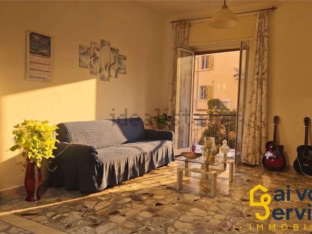 Appartamento in vendita di 90 m² in Via Teracati