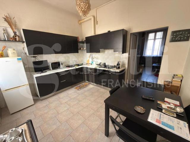 Appartamento in vendita di 90 m² in Via Tonale, 37