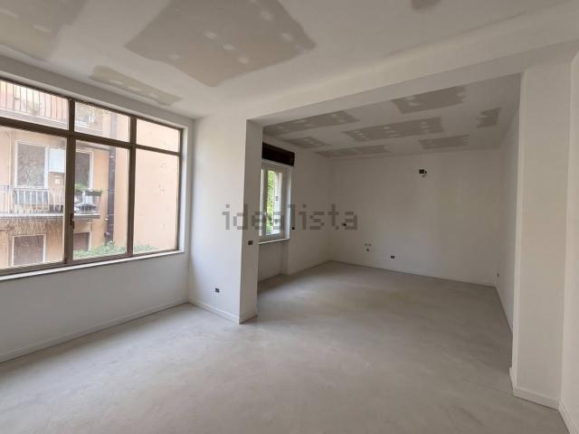 Appartamento in vendita di 90 m² in Via Tolosetto Farinati degli Uberti, 8