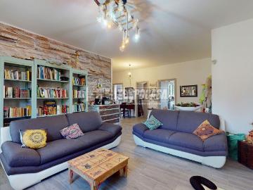 Appartamento in vendita di 90 m² in Via Trotta, 25