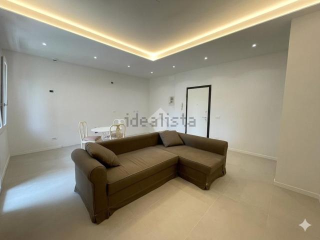 Appartamento in vendita di 90 m² in Via Trento, 1
