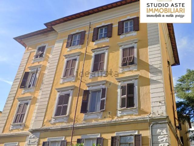 Appartamento in vendita di 90 m² in Via Trento, 40