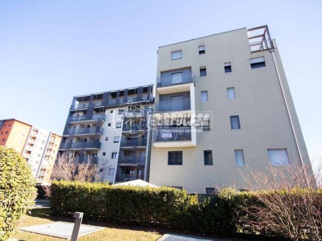 Appartamento in vendita di 90 m² in Via Trento, 43