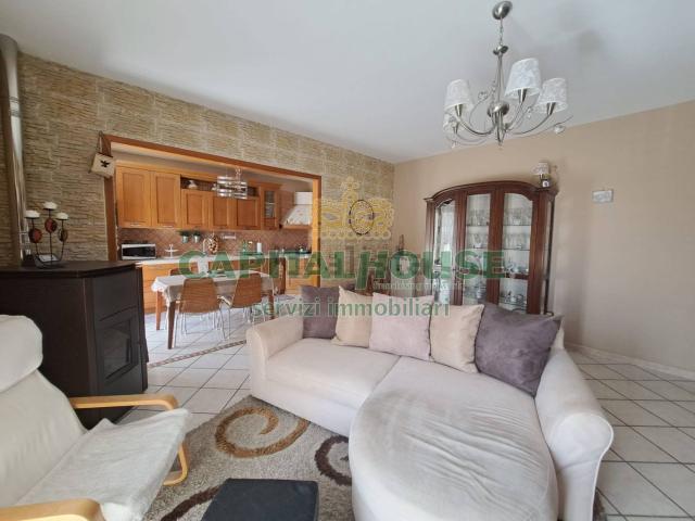 Appartamento in vendita di 90 m² in Via Trivice D&apos Ossa