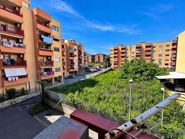 Appartamento in vendita di 90 m² in Via Trieste, 52
