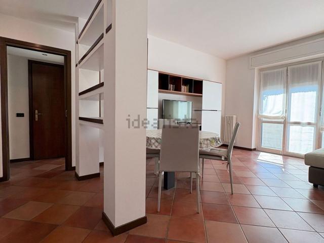 Appartamento in vendita di 90 m² in Via Val di Sole, 11