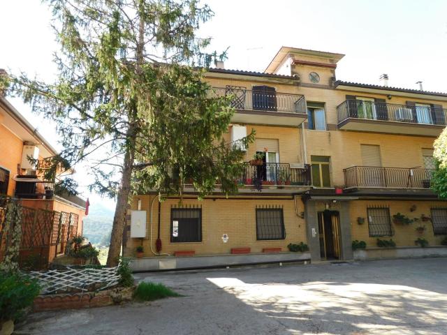 Appartamento in vendita di 90 m² in Via Val Padana, 6