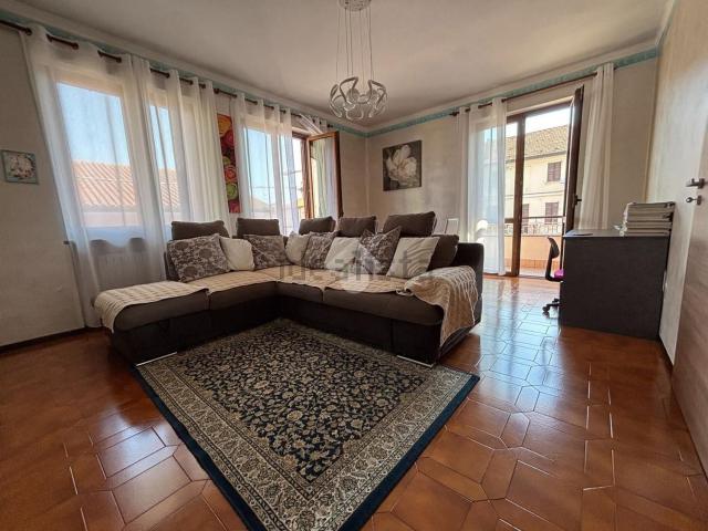 Appartamento in vendita di 90 m² in Via Valle, 1