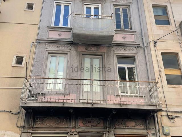 Appartamento in vendita di 90 m² in Via Vincenzo Longo, 23