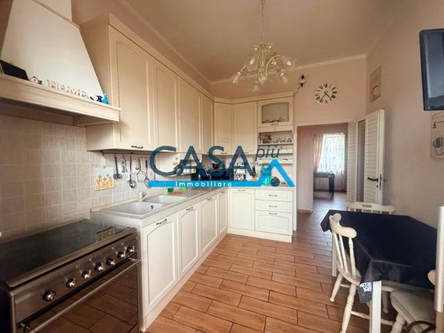 Appartamento in vendita di 90 m² in Via Vitt. Veneto, 49
