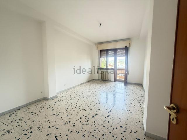 Appartamento in vendita di 90 m² in Via Vittorio Veneto, 23