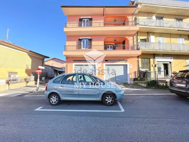 Appartamento in vendita di 90 m² in Via Vittorio Veneto, 51