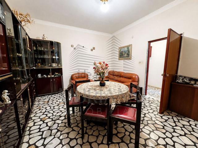 Appartamento in vendita di 90 m² in Via A.Manzoni, 8