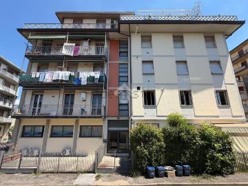 Appartamento in vendita di 90 m² in Via Achille Grandi, 3