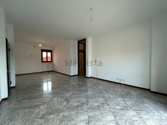 Appartamento in vendita di 90 m² in Via Adda, 4