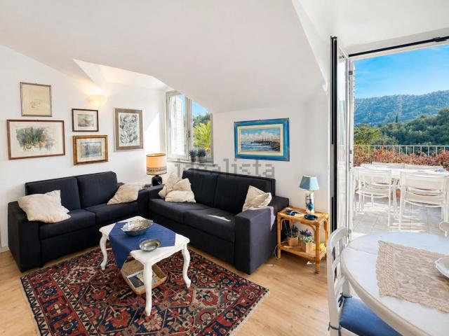 Appartamento in vendita di 90 m² in Via Adelasia, 139