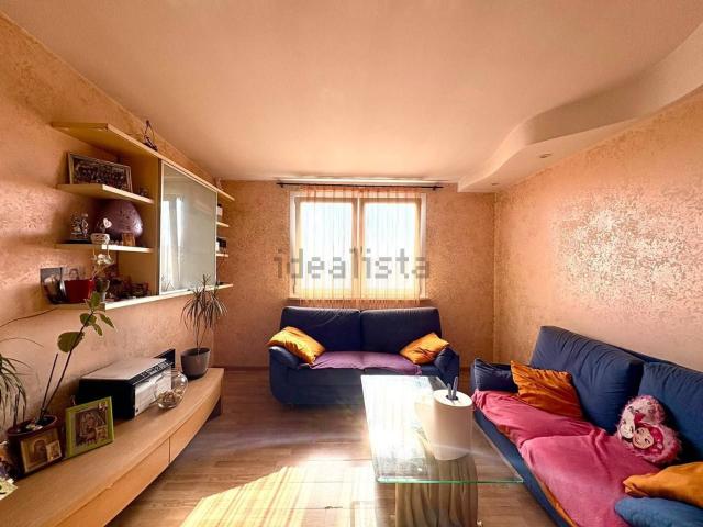 Appartamento in vendita di 90 m² in Via Adige