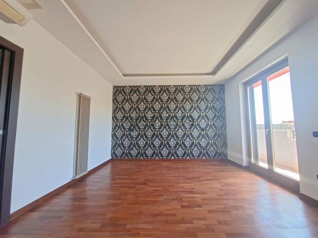 Appartamento in vendita di 90 m² in Via Adige, 9