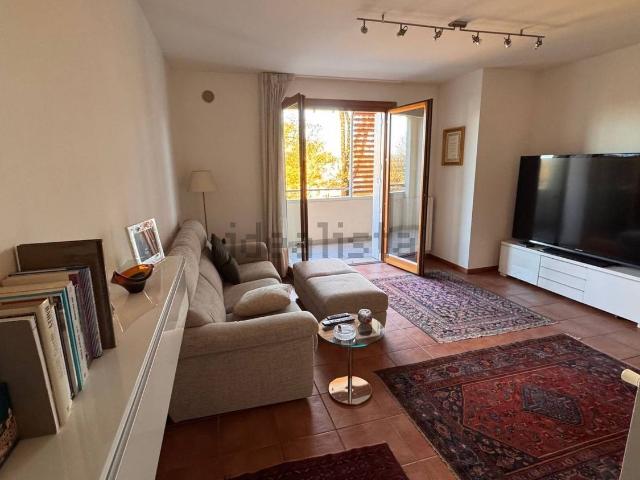 Appartamento in vendita di 90 m² in Via Albertino da Corona