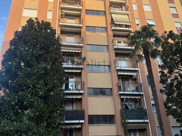 Appartamento in vendita di 90 m² in Via Alcide De Gasperi, 3